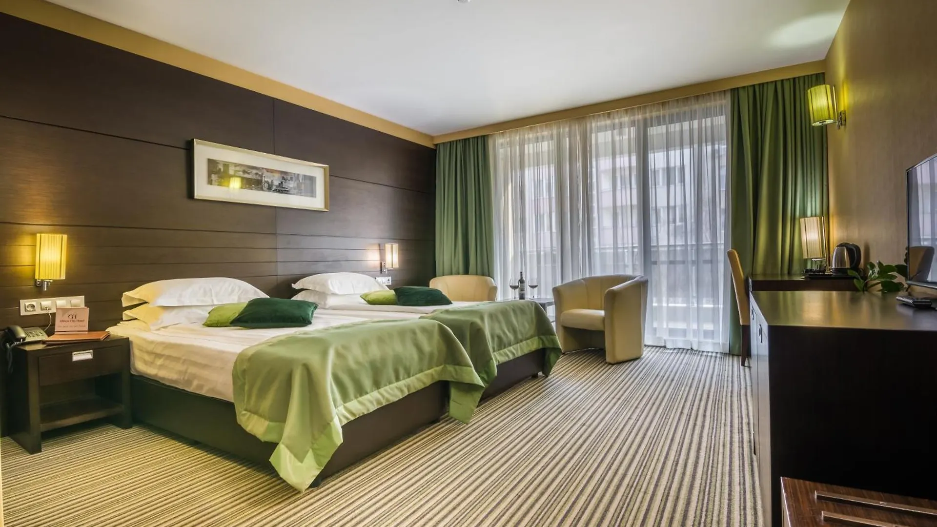 Best Western Plus Olives City Hotel - Free Pool & Parking София