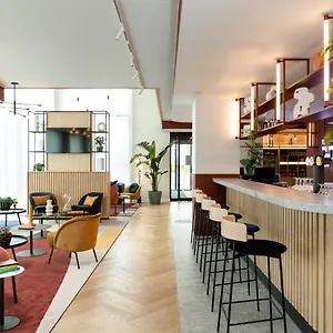 Hotel By Marriott Brussels Airport ****