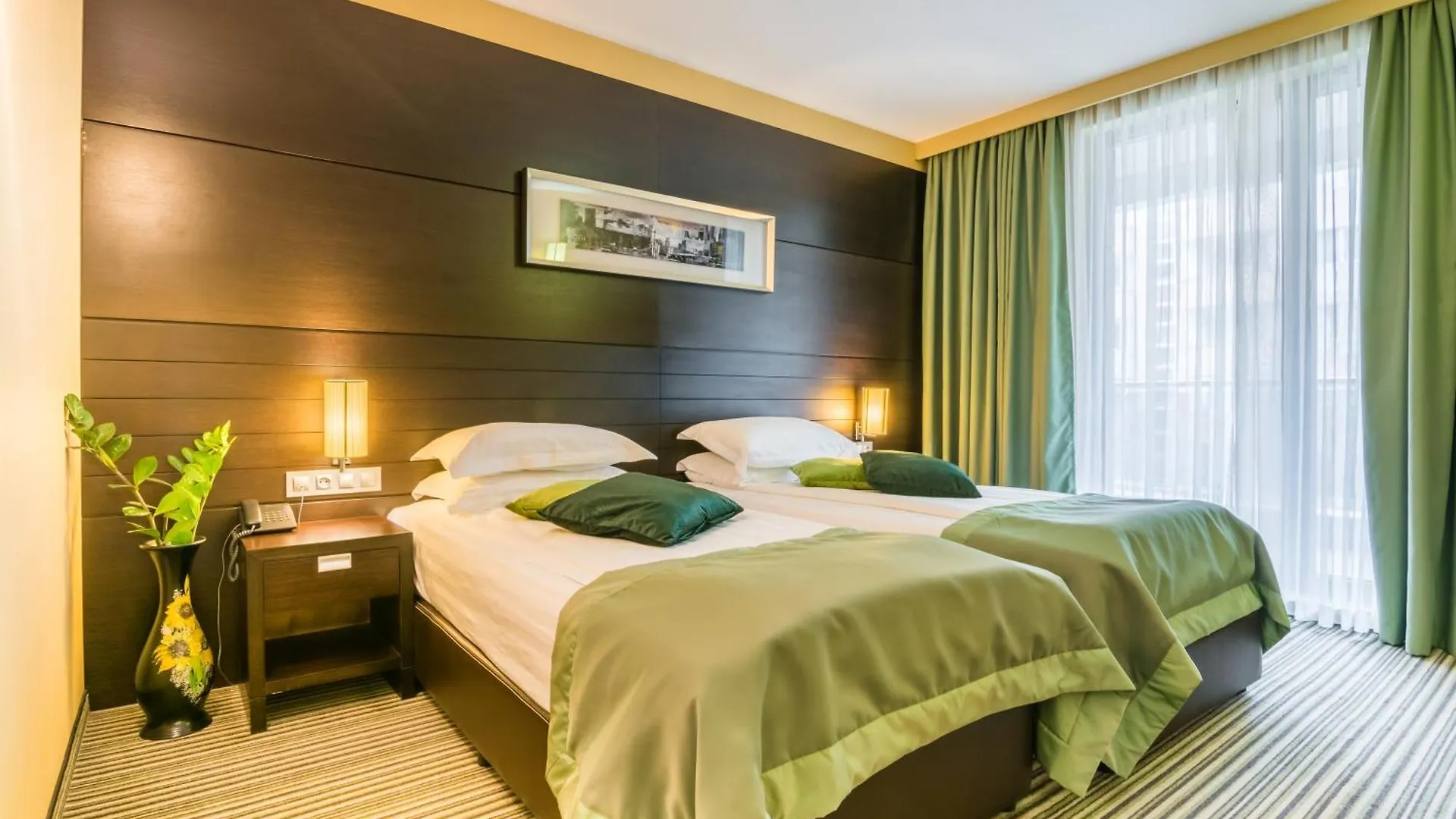 Best Western Plus Olives City Hotel - Free Pool & Parking Sofía