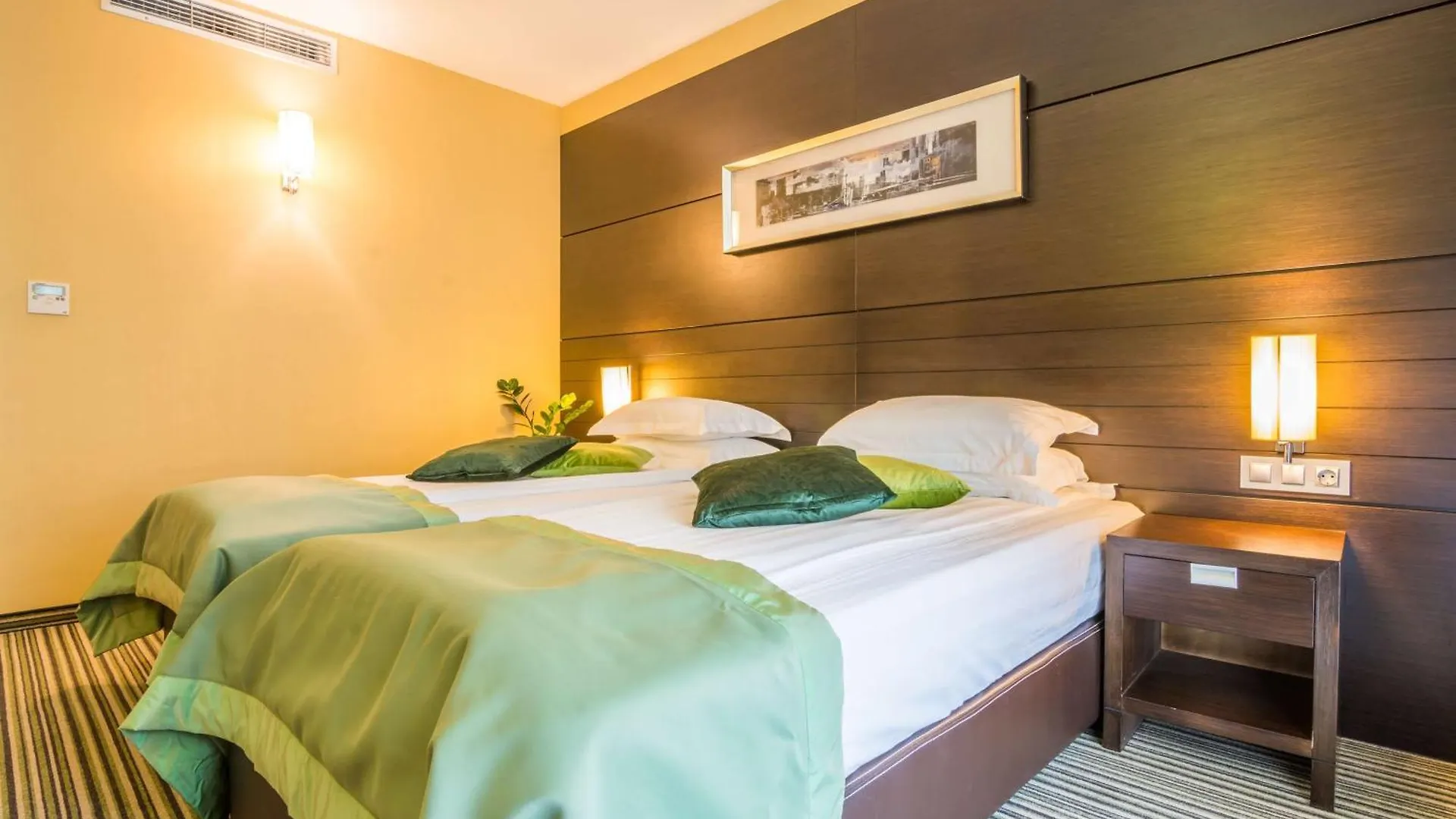 Best Western Plus Olives City Hotel - Free Pool & Parking Sofía