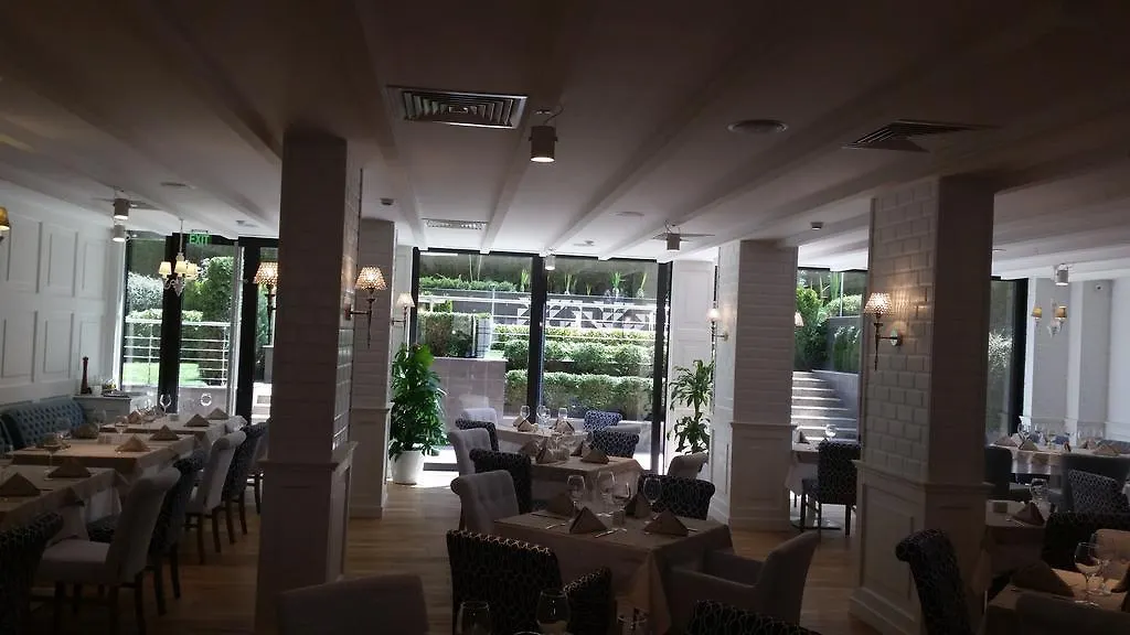 Best Western Plus Olives City Hotel - Free Pool & Parking Sofía